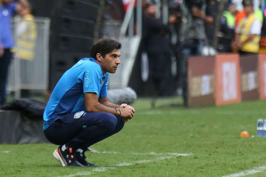 Abel Ferreira alertou para os problemas que as expectativas altas podem trazer aos jogadores