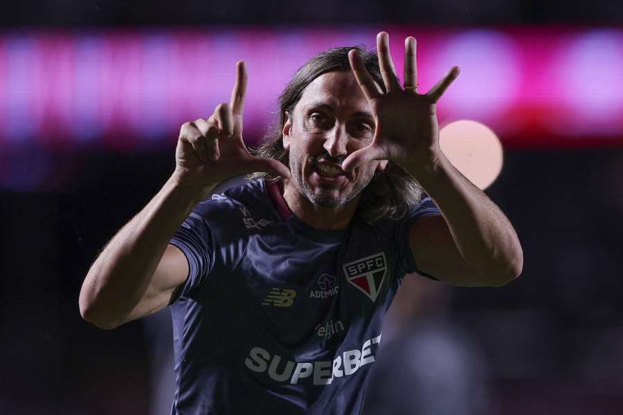 Zubeldía deverá mandar a campo boa parte de seus titulares depois de poupá-los contra o Bragantino