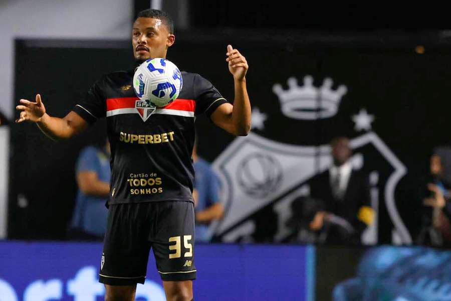 São Paulo resolve mandar jogos na Vila Belmiro até final do ano São Paulo resolve mandar jogos na Vila Belmiro até final do ano