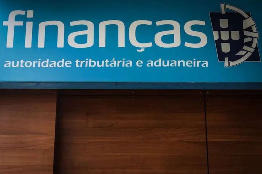 Autoridade Tributária apreende milhares de artigos