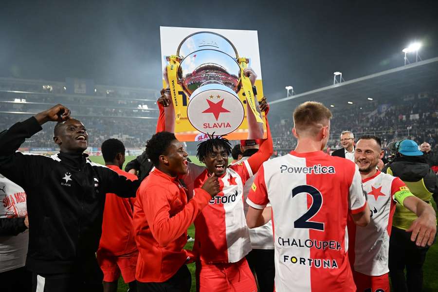 Slavia získala mistrovský titul po čtyřech letech.