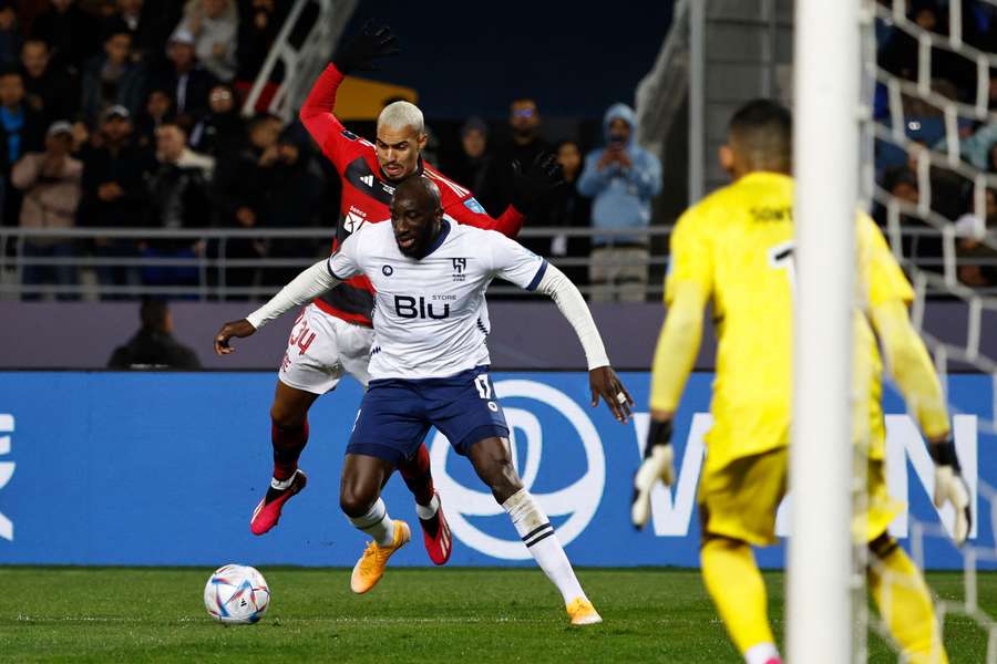 Marega deu muito trabalho para a defesa do Flamengo