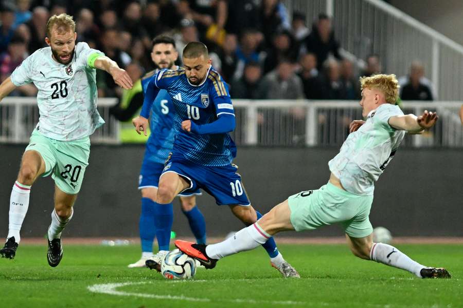 Duel din Kosovo - Austria Duel din Kosovo - Austria