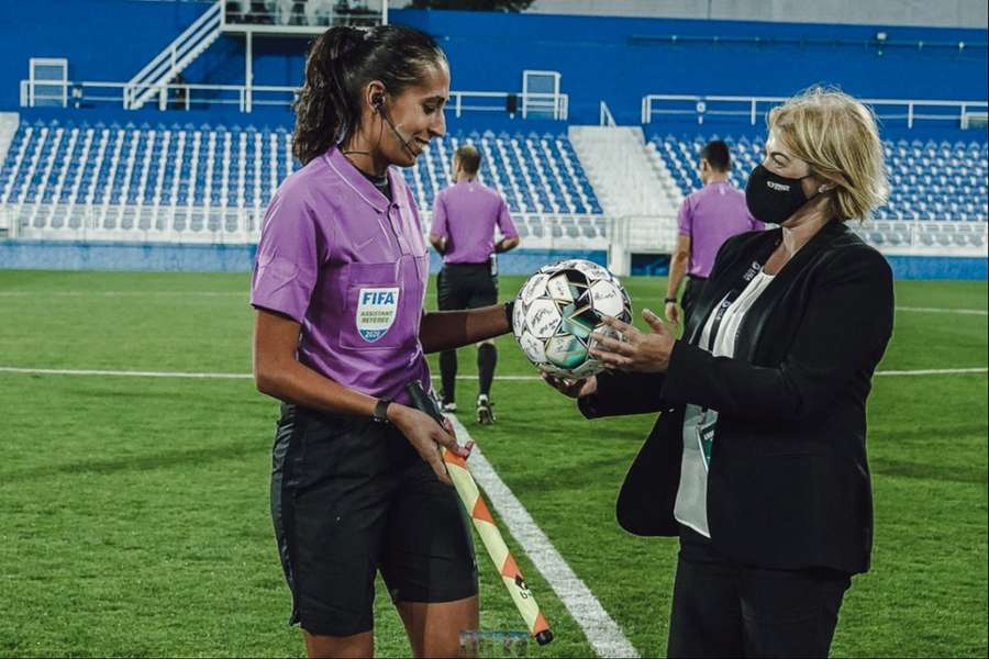 Vanessa Gomes passa a assistente do VAR Bruno Esteves Vanessa Gomes passa a assistente do VAR Bruno Esteves