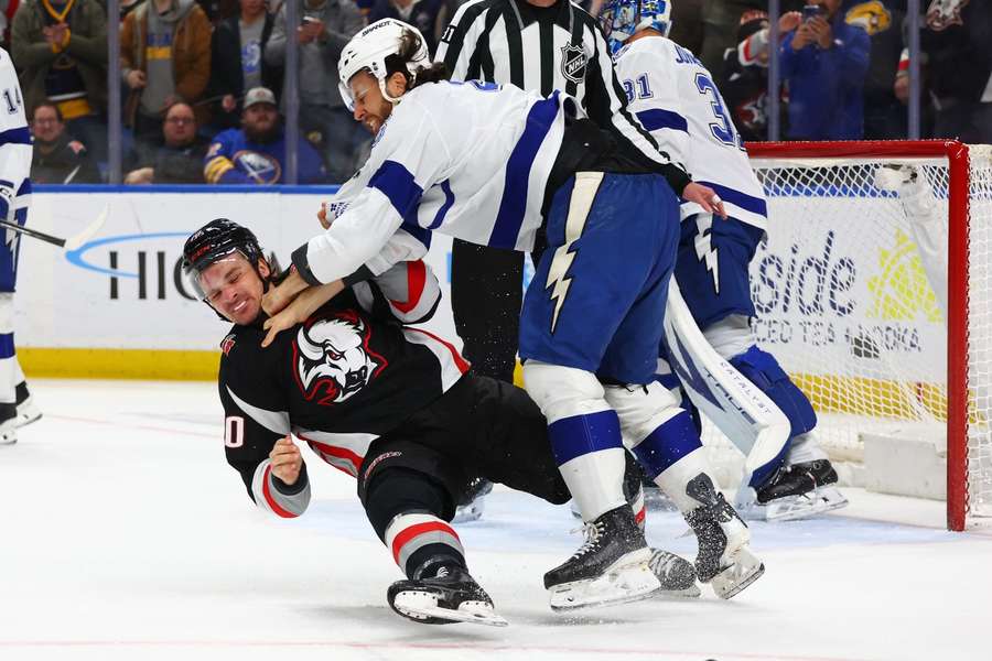 Mezi Buffalem a Tampou to pořádně vřelo.