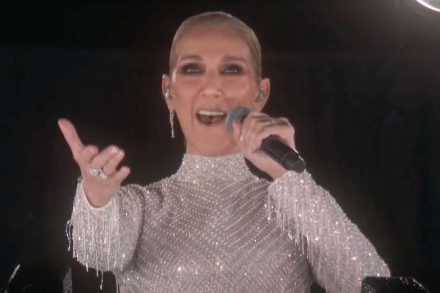 Celine Dion interpretou o seu "L'Hymne à l'amour" na cerimónia de abertura dos Jogos Olímpicos