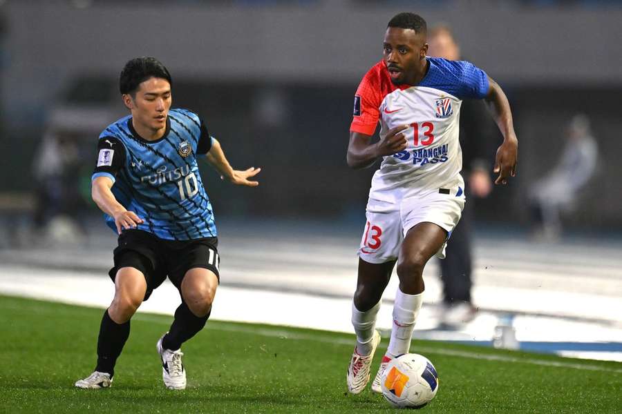Wilson Manafá num jogo da Liga dos Campeões asiática Wilson Manafá num jogo da Liga dos Campeões asiática