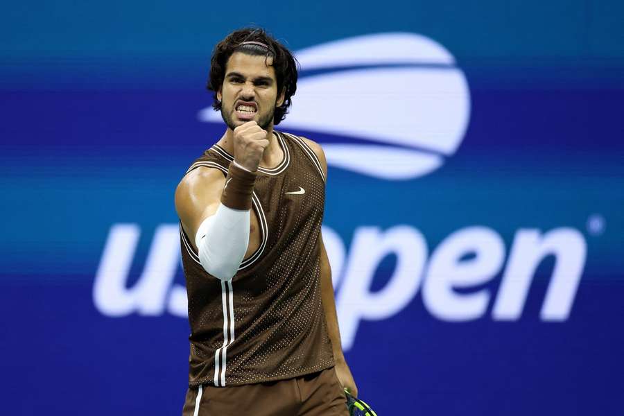 Carlos Alcaraz předvedl na US Open dominantní obrat. Carlos Alcaraz předvedl na US Open dominantní obrat.