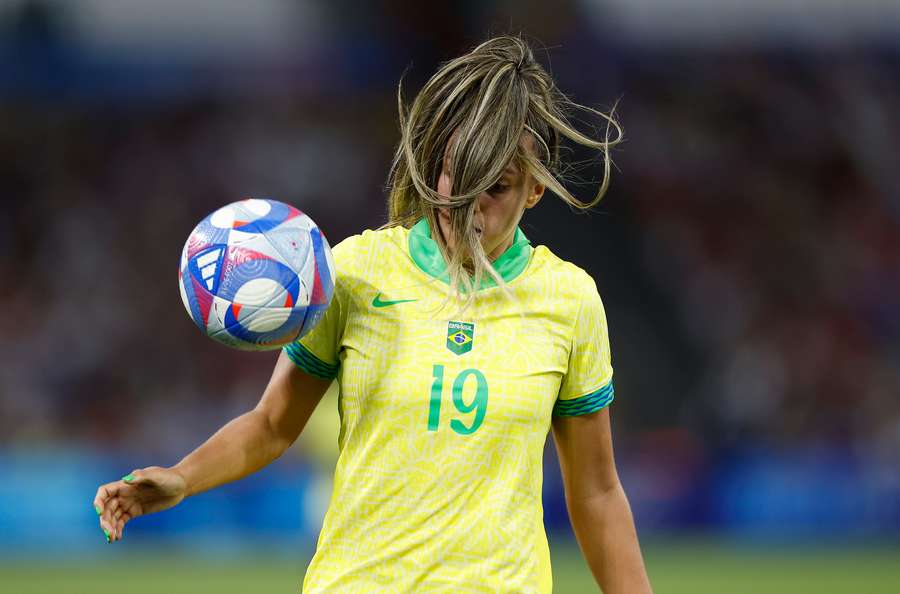 A nova camisola da seleção brasileira não é unânime