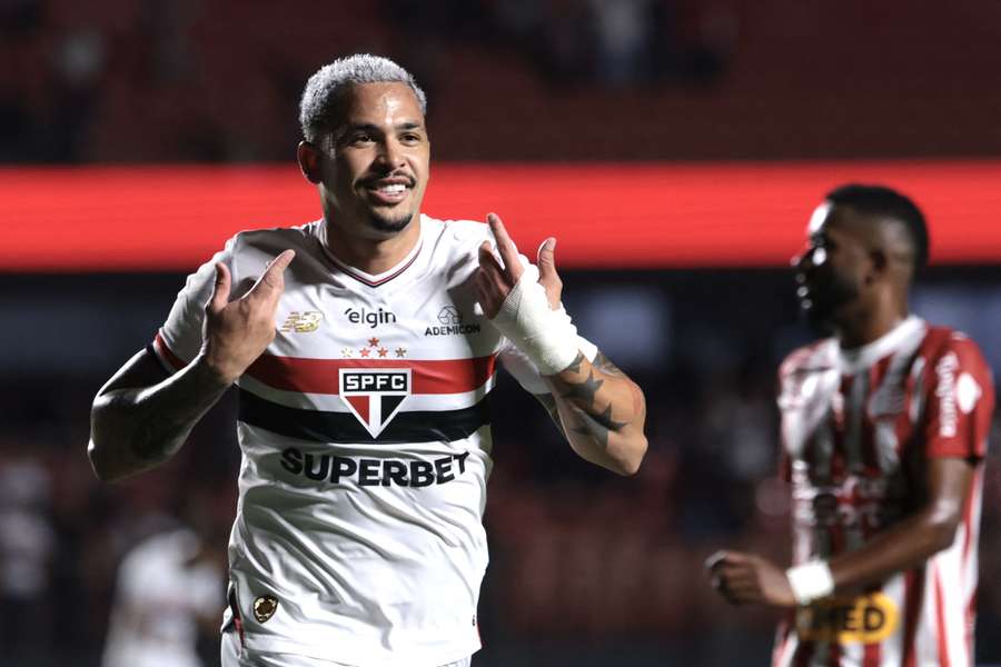 Luciano foi às redes depois de jejum de 12 jogos