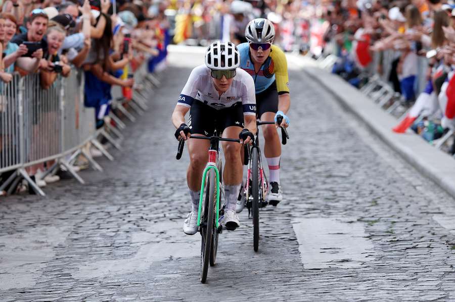 A prova feminina do ciclismo de estrada foi neste domingo (4)