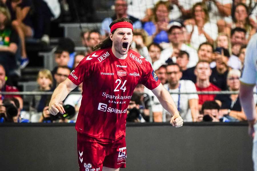 Die dänische Handball-Legende Mikkel Hansen (Aalborg) jubelt über einen Treffer.