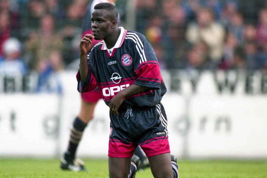 Fundașul central ghanez Samuel Kuffour a evoluat pentru Bayern Munchen în perioada 1993 - 2005