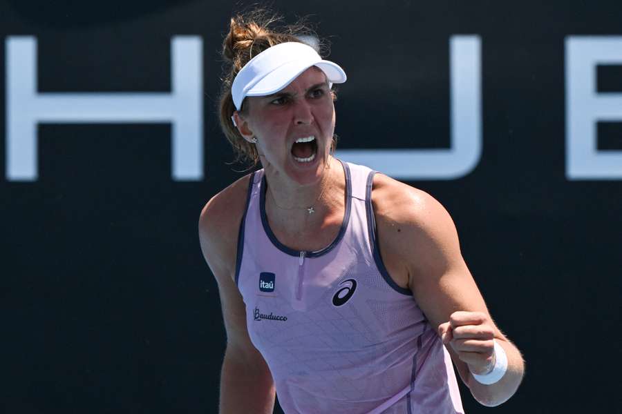 Bia Haddad passou pela argentina Julia Riera no Australian Open
