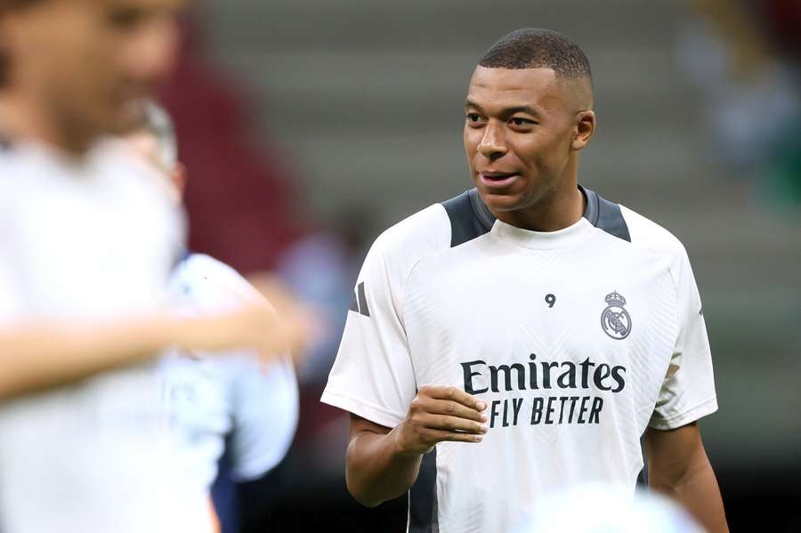 Kylian Mbappe czeka na swój debiut w Realu Madryt.