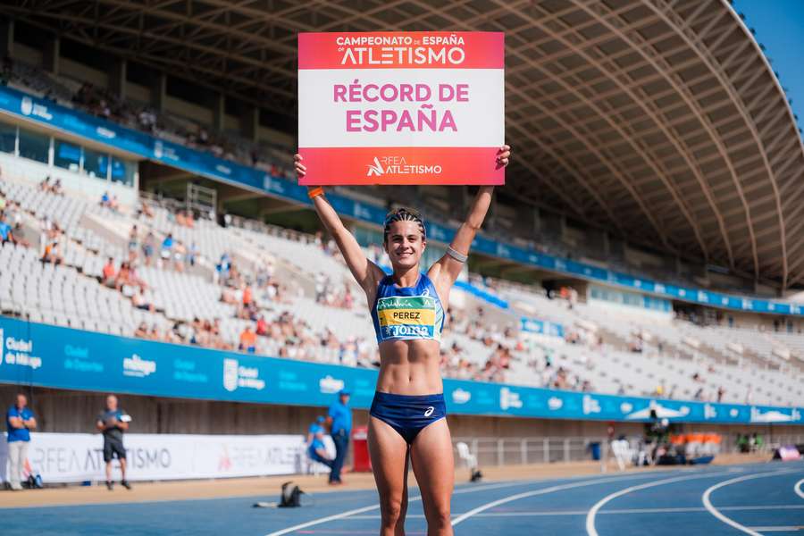 María Pérez, orgullosa de su logro tras proclamarse de nuevo campeona de España con récord nacional
