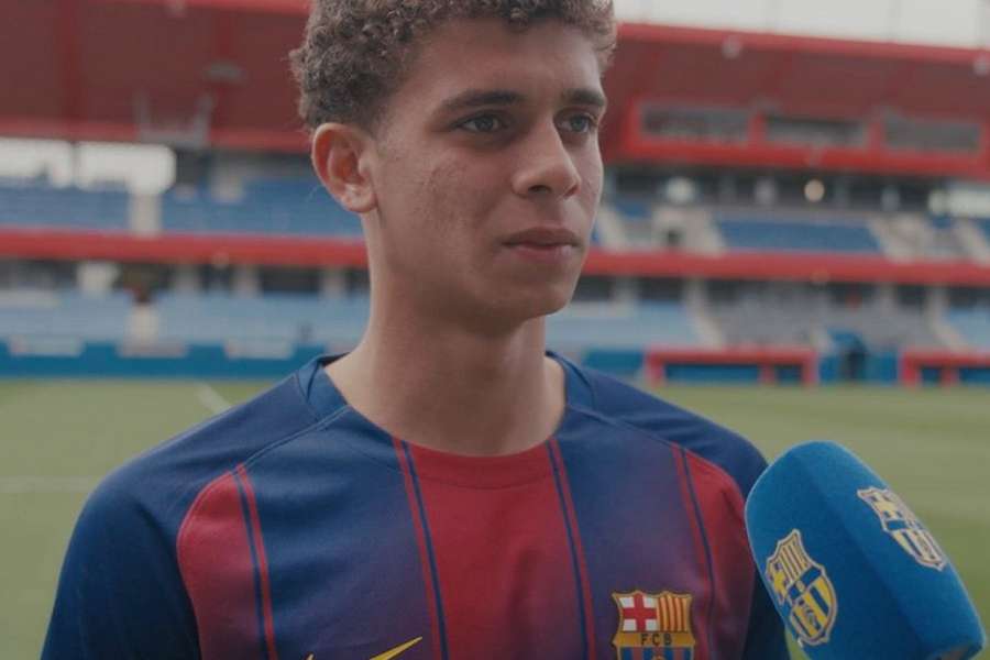 Barcelona signing Abdelkarim forced to return to Egypt Barcelona signing Abdelkarim forced to return to Egypt