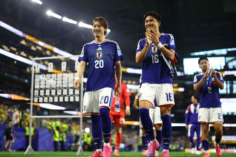 Le Japon, célébrant sa qualification en 1/16 de finale.