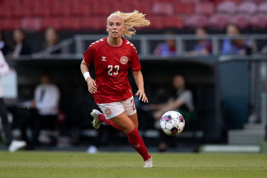 Sofie Svava scorede direkte på frispark mod Norge