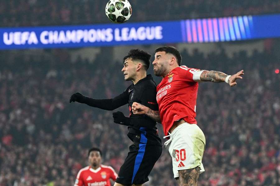 Benfica vai a Barcelona em desvantagem