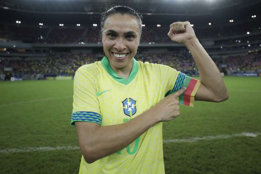 Depois de duas pratas, Marta quer o ouro na sua despedida da Seleção