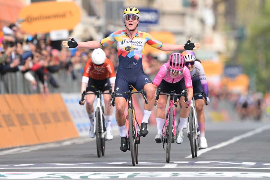 Lotte Kopecky, ganadora de la Milán-San Remo 2026