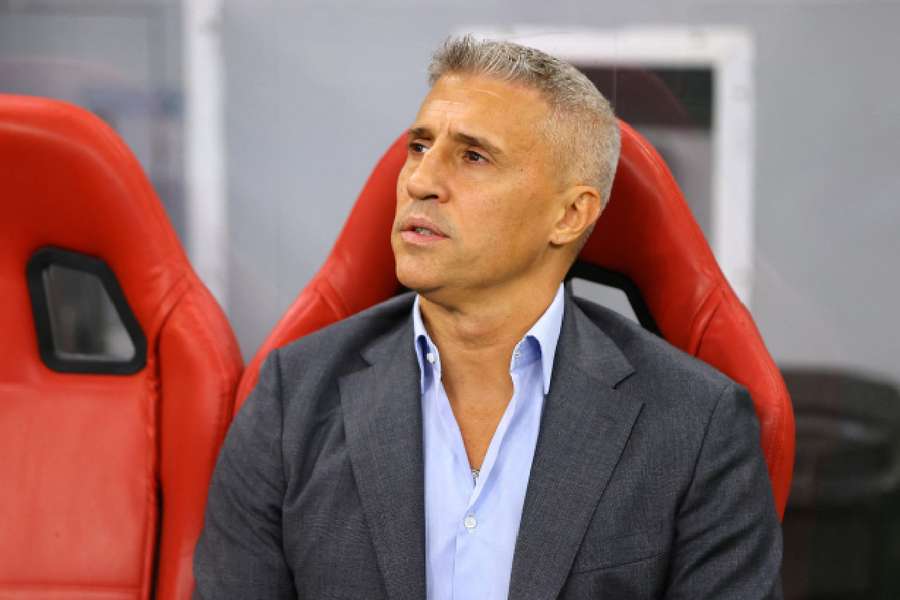 Al Ain part ways with Argentine coach Crespo following poor results