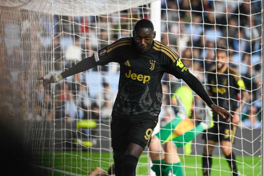 Juventus' Randal Kolo Muani celebrates scoring the winner