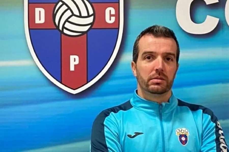 Mário Nunes foi treinador principal do Cova da Piedade em 2020/2021 Mário Nunes foi treinador principal do Cova da Piedade em 2020/2021