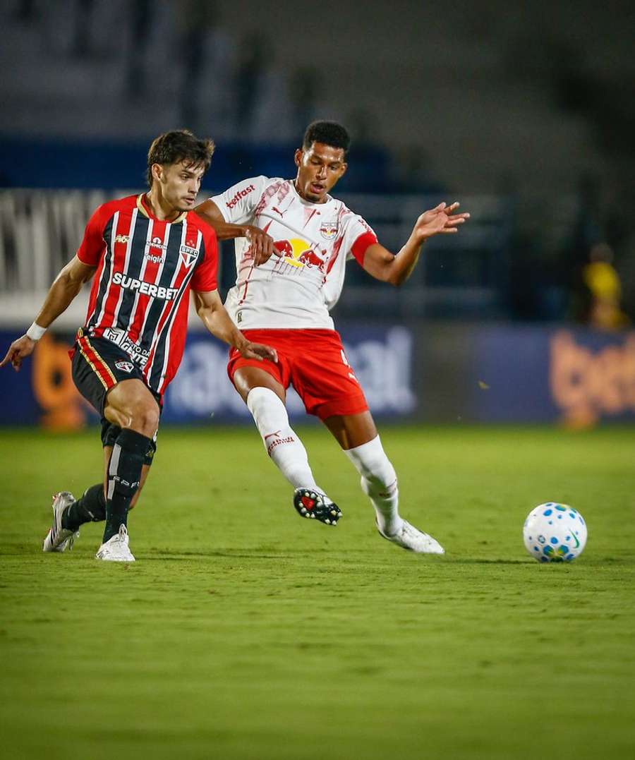 São Paulo segue na parte de cima da classificação São Paulo segue na parte de cima da classificação