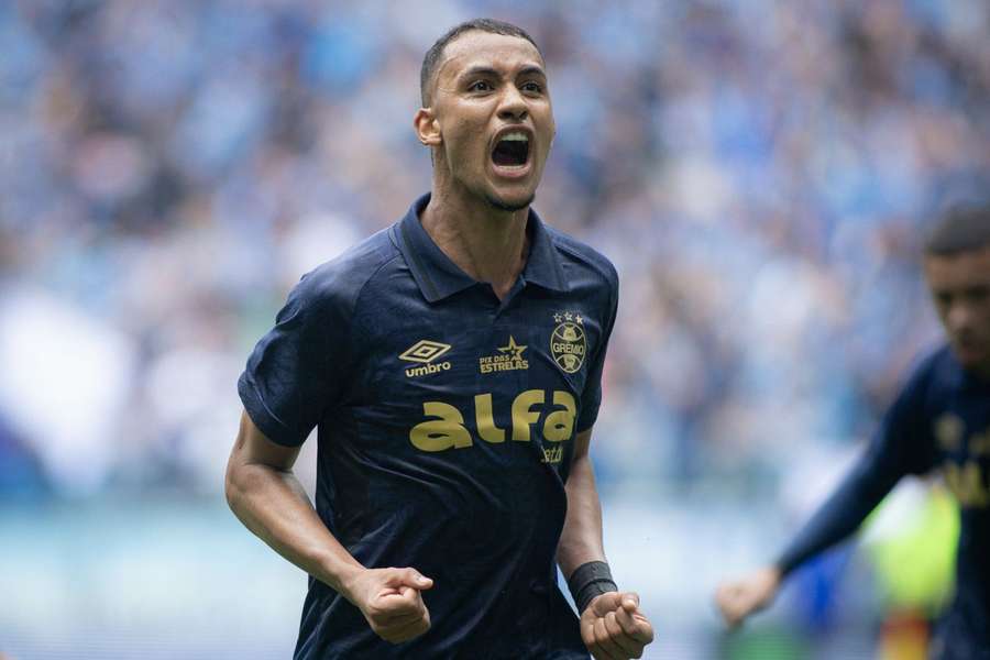 André Henrique marcou em Grêmio 3x1 Vitória André Henrique marcou em Grêmio 3x1 Vitória