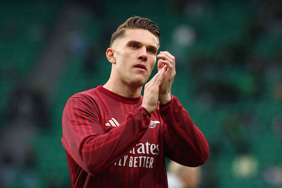Shane Long exclusive: The Premier League lacks bold strikers like Rooney and Van Persie!