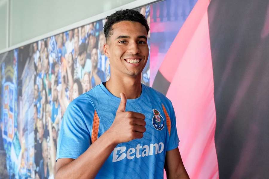 Alberto Costa reforça laterais do FC Porto