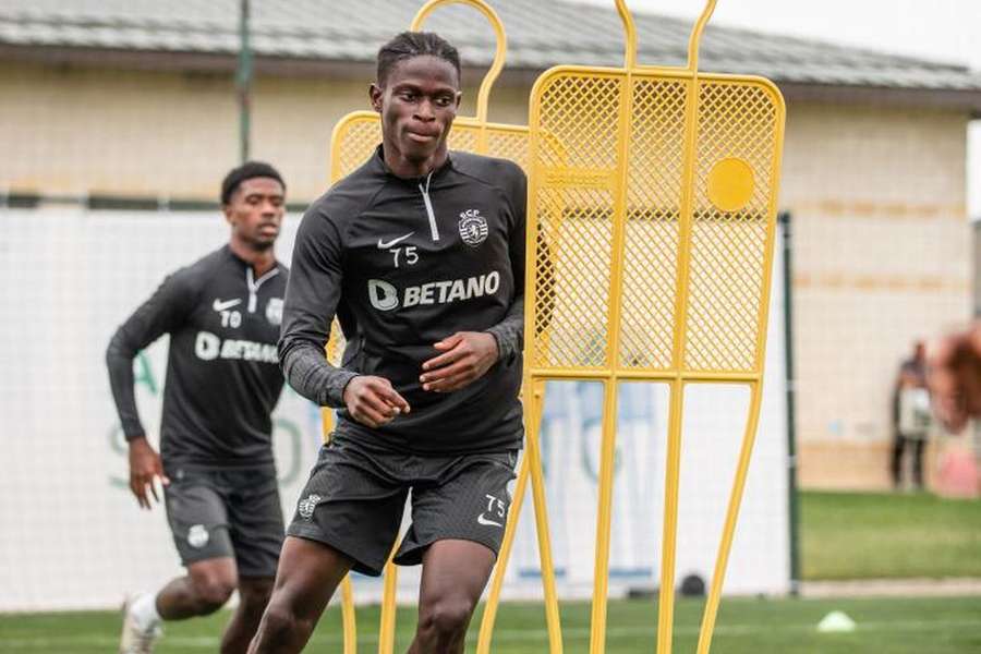 Vando Félix em ação no treino