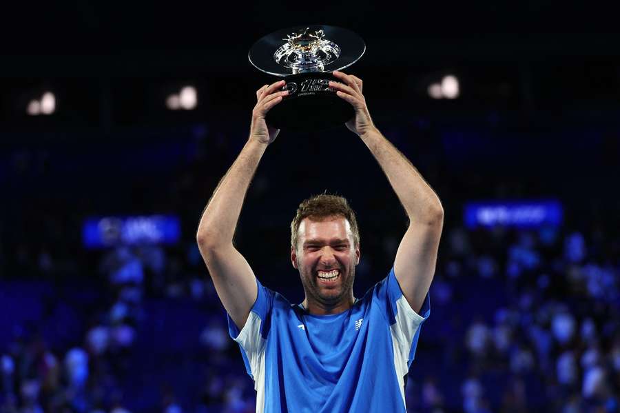 Jordan Smith with his trophy