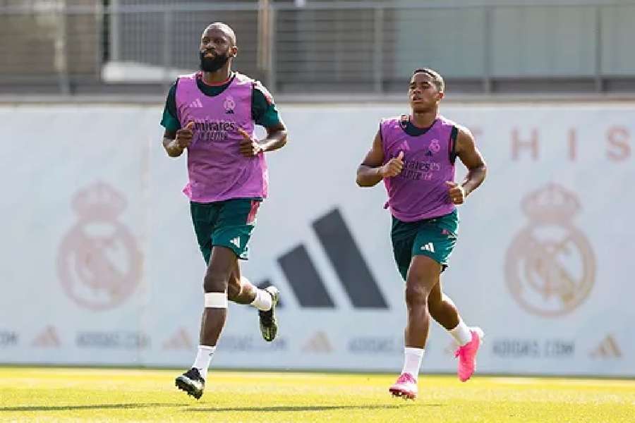 Rüdiger y Endrick, sudando en su primer día de pretemporada Rüdiger y Endrick, sudando en su primer día de pretemporada