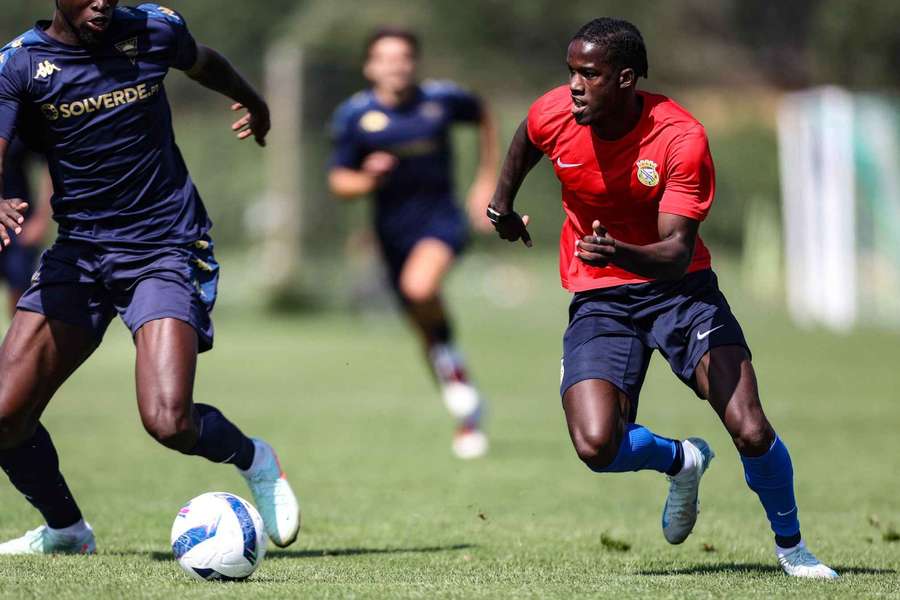 Alverca venceu com um bis de Tiago Leite