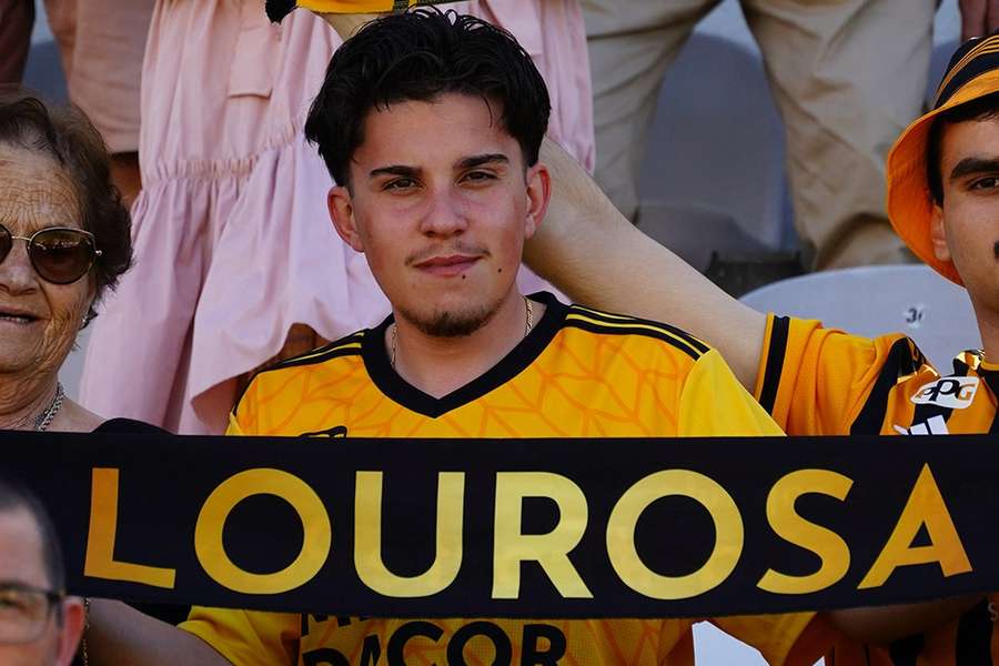 Lusitânia de Lourosa continua a jogar em casa emprestada