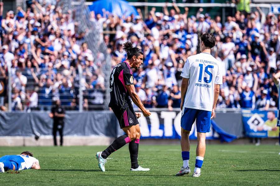 Guilherme Ramos festeja pelo Hamburgo