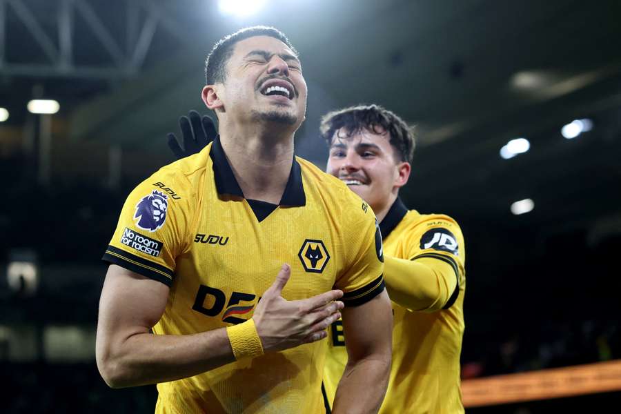 André celebra gol inédito pelo Wolves e na Premier League