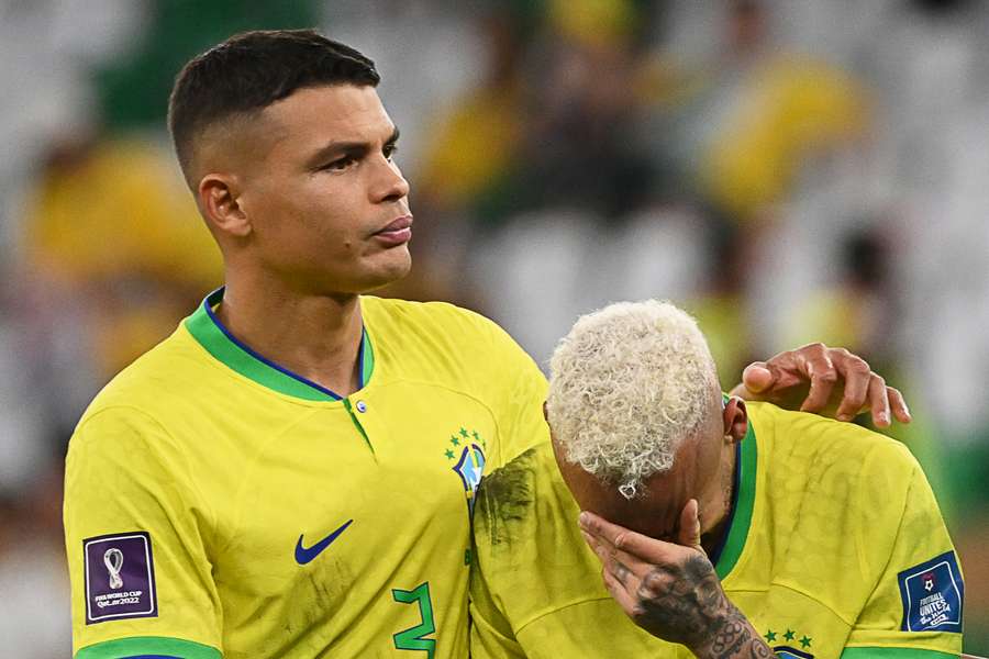 Thiago Silva lamentou desatenção no gol de empate da Croácia
