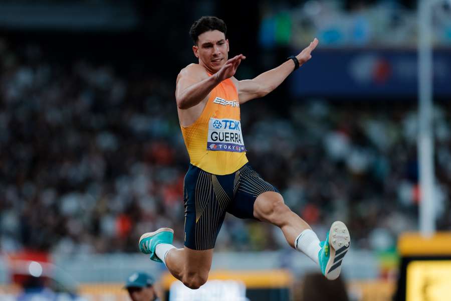 Jaime Guerra y Lester Lescay, a la final del salto de longitud