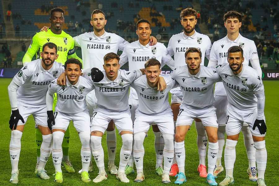 A equipa do Vitória SC em Almaty