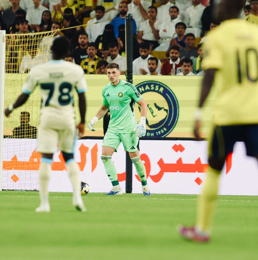 Bento, goleiro da Seleção, foi titular no Al-Nassr Bento, goleiro da Seleção, foi titular no Al-Nassr