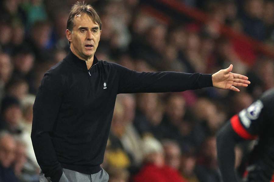 Julen Lopetegui, treinador do West Ham, de luto