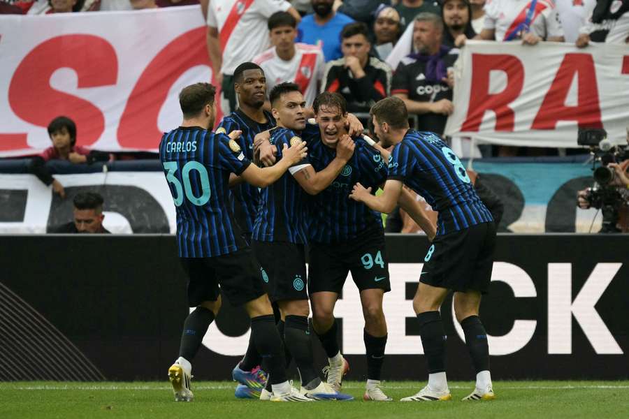 L'Inter festeggia Pio Esposito