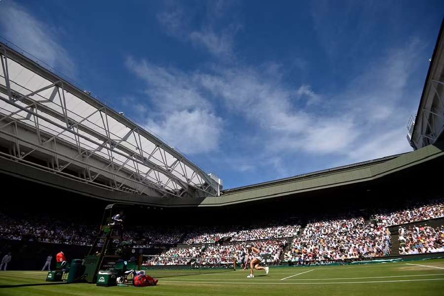ATP y WTA amenazan a la Federación Británica de Tenis con suspender sus torneos, entre ellos, Wimbledon.