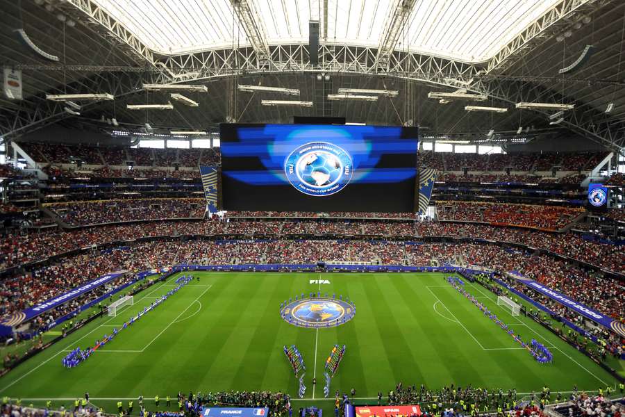 La FIFA, criticada por los elevadísimos precios La FIFA, criticada por los elevadísimos precios
