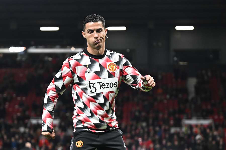 Ronaldo desceu o túnel minutos antes do final da vitória sobre o Tottenham