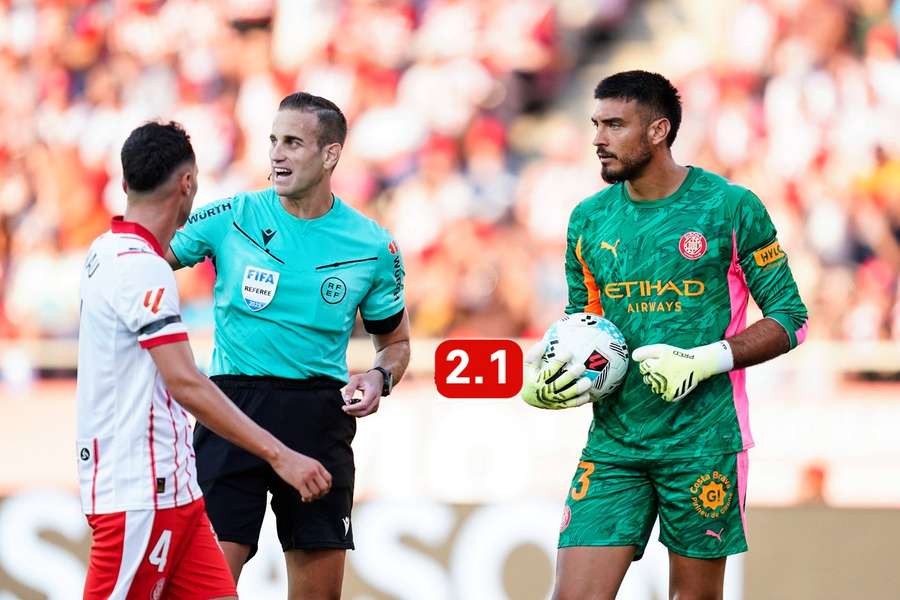 Portarul lui Girona a avut un meci de coșmar